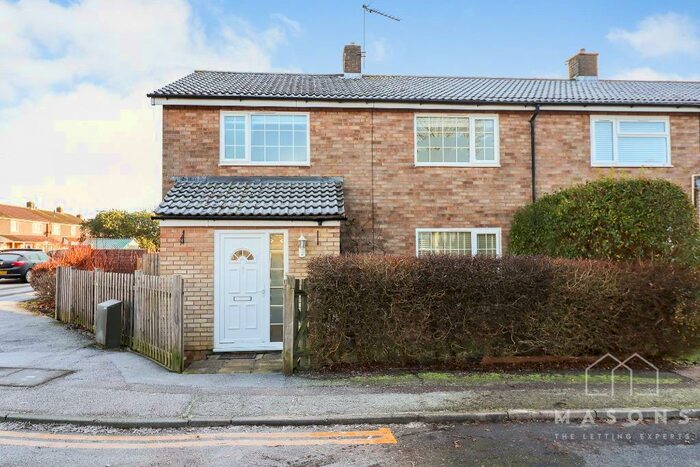 4 Bedroom Terraced House To Rent In Fawcett Road, Stevenage, SG2