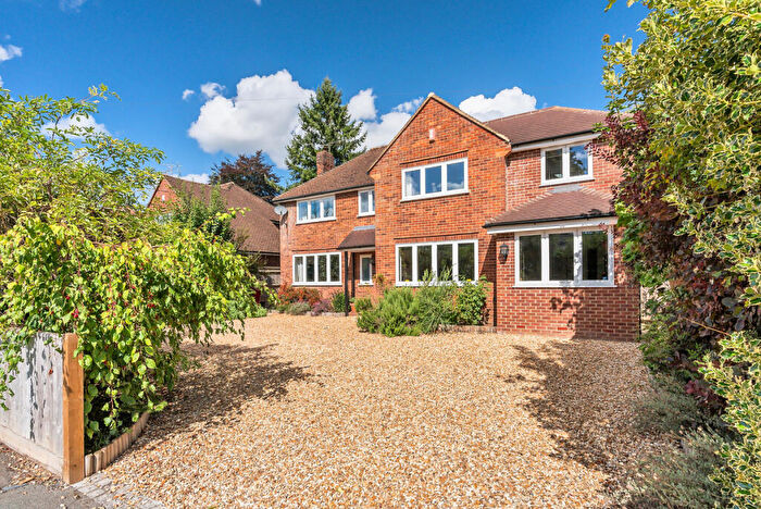 4 Bedroom Detached House For Sale In Wincroft Road, Reading, RG4