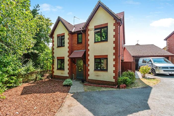 4 Bedroom Detached House For Sale In Stainers Way, Chippenham, SN14
