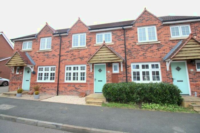 3 Bedroom House To Rent In Luton Road, Swadlincote, Derbyshire, DE11