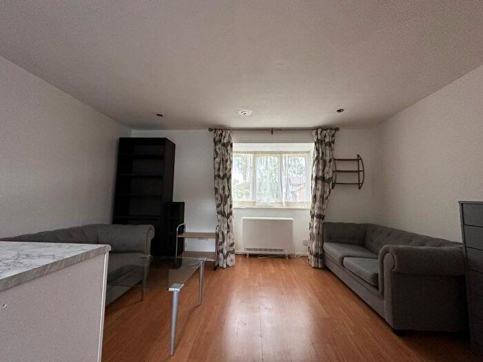 1 Bedroom Flat To Rent In Burrell Close, Edgware, HA8