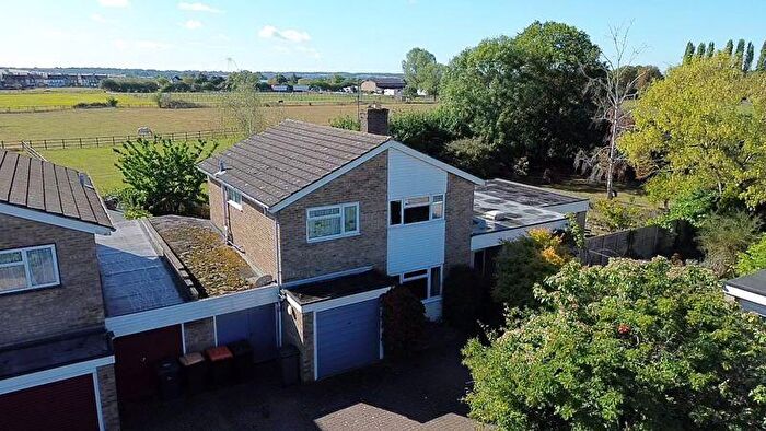 5 Bedroom Detached House For Sale In Beauchamp Place, Willington, MK44