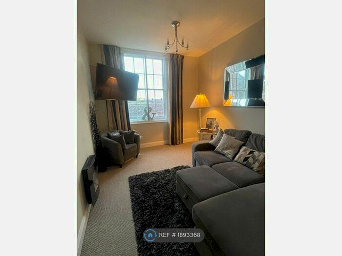 2 Bedroom Maisonette To Rent In Buckingham Court, York, YO1