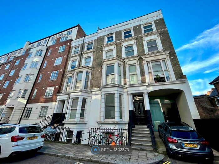 Studio To Rent In Hatherley Grove, London W2