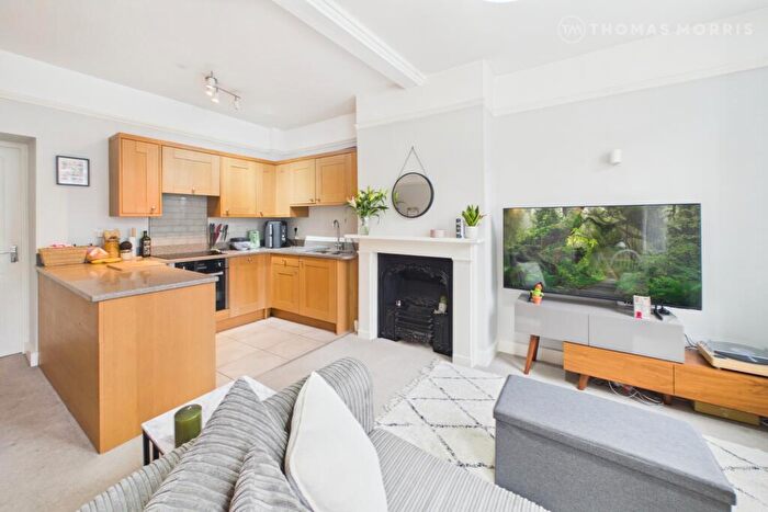 1 Bedroom Apartment For Sale In East Street, St. Ives, Cambridgeshire, PE27