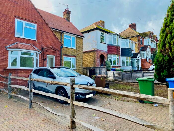 3 Bedroom Property To Rent In Keycol Hill, Bobbing, Sittingbourne, ME9