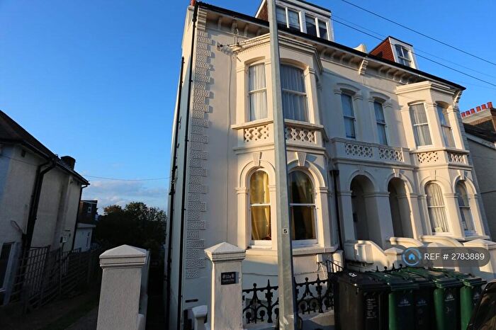 2 Bedroom Flat To Rent In Highcroft Villas, Brighton, BN1