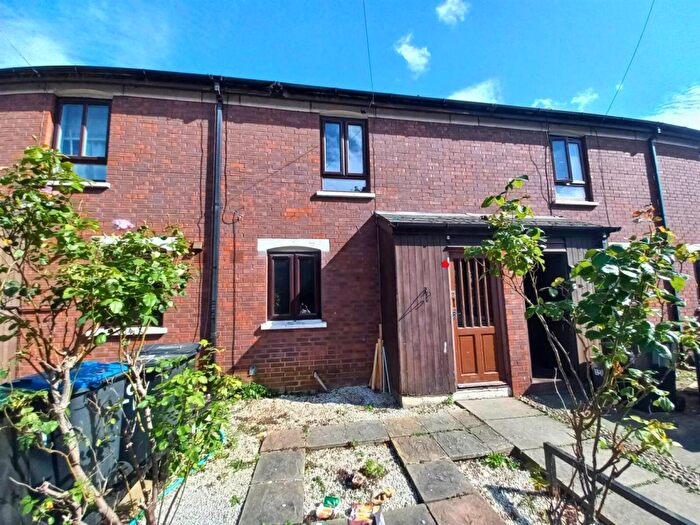 3 Bedroom Terraced House For Sale In Windmill Grove, Croydon, CR0