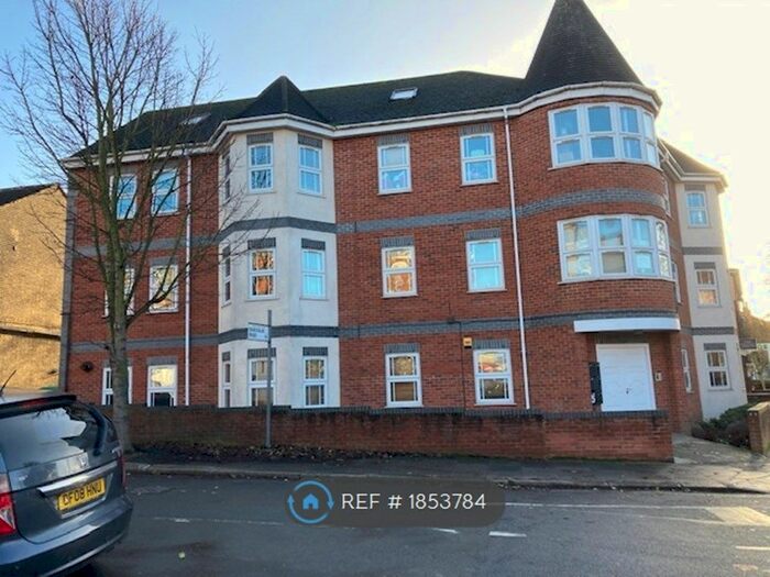 2 Bedroom Flat To Rent In Horn Lane, London, W3