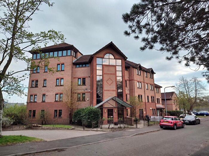 5 Bedroom Flat To Rent In Canting Way, Festival Park, Glasgow, G51