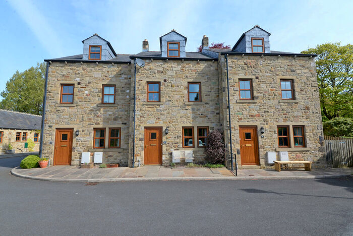 4 Bedroom Town House To Rent In Sycamore Court, Thornton In Craven, BD23