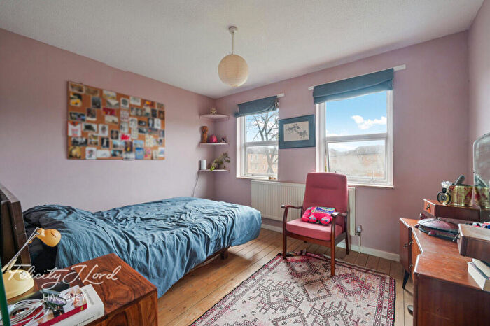 3 Bedroom Terraced House To Rent In Beeston Close, London, E8