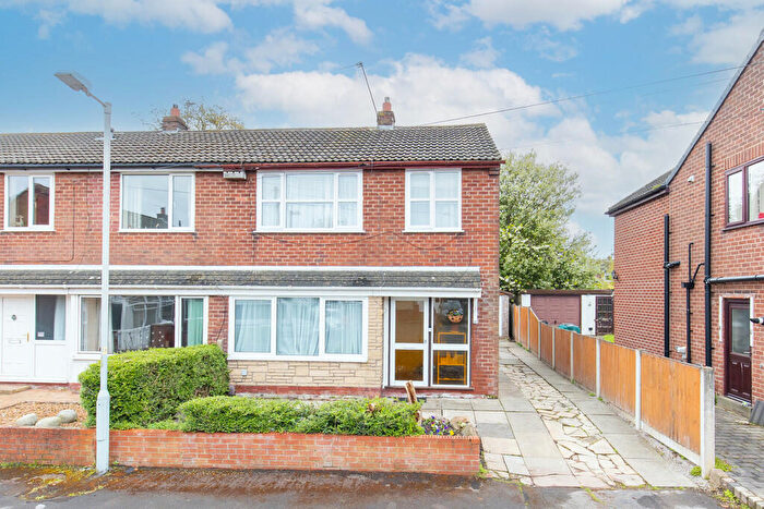 3 Bedroom Semi Detached House For Sale In Marina Close, Lostock Hall, PR5