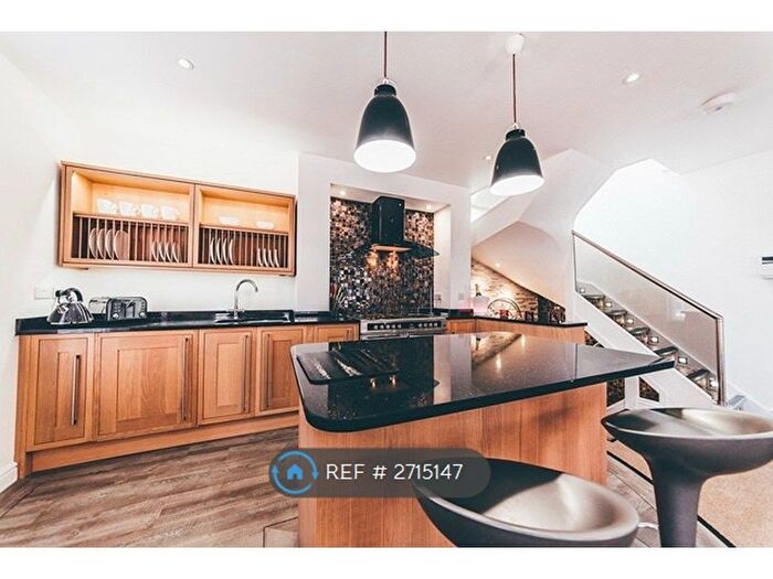 2 Bedroom Flat To Rent In Cornmarket, Derby, DE1