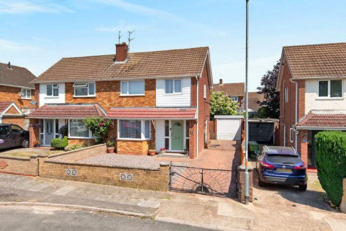 3 Bedroom Semi-Detached House For Sale In Beatty Gardens, Corby, NN17