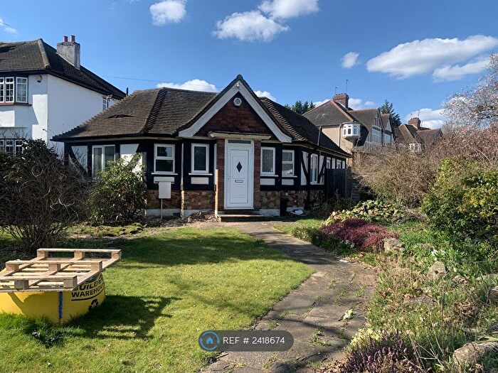 3 Bedroom Bungalow To Rent In Cameron Road, Bromley, BR2