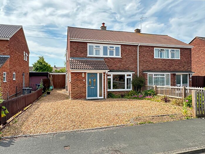 4 Bedroom Semi-Detached House For Sale In Edinburgh Avenue, Sawston, CB22