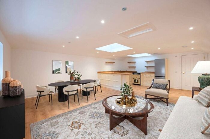 2 Bedroom Flat To Rent In Market Street, Haddington, East Lothian, EH41