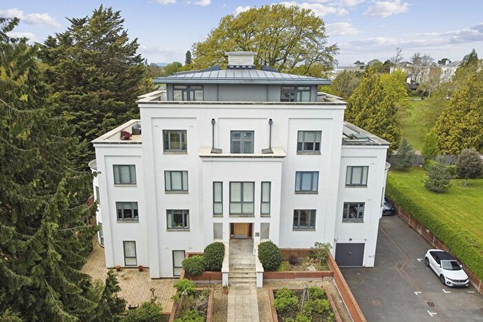 3 Bedroom Flat For Sale In Pittville Place, Cheltenham, Gloucestershire, GL52