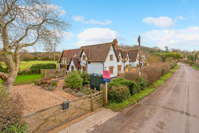 4 Bedroom Semi-Detached House For Sale In Compton Bassett, Calne, SN11