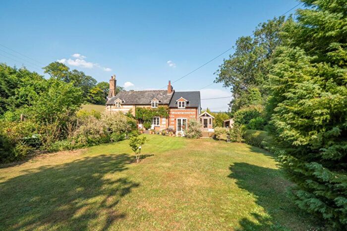 4 Bedroom Semi-Detached House For Sale In St. Mary Bourne, Andover, SP11