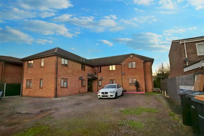 2 Bedroom Apartment To Rent In Pendennis Road, Bedford, MK41