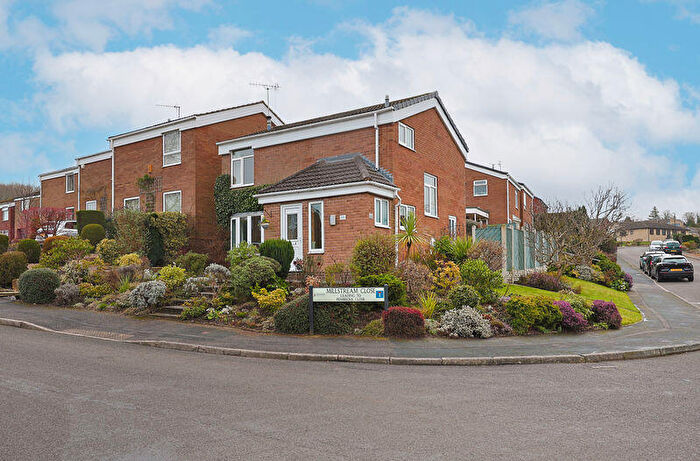 3 Bedroom Detached House For Sale In Lake View Avenue, Walton, Chesterfield, S40