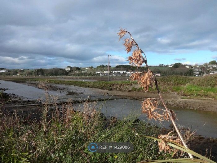 1 Bedroom Flat To Rent In Fore Street, Hayle, TR27