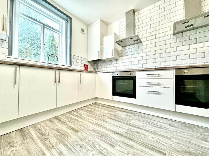 7 Bedroom Terraced House To Rent In Bedroom Student Home - Whitstable Road, CT2