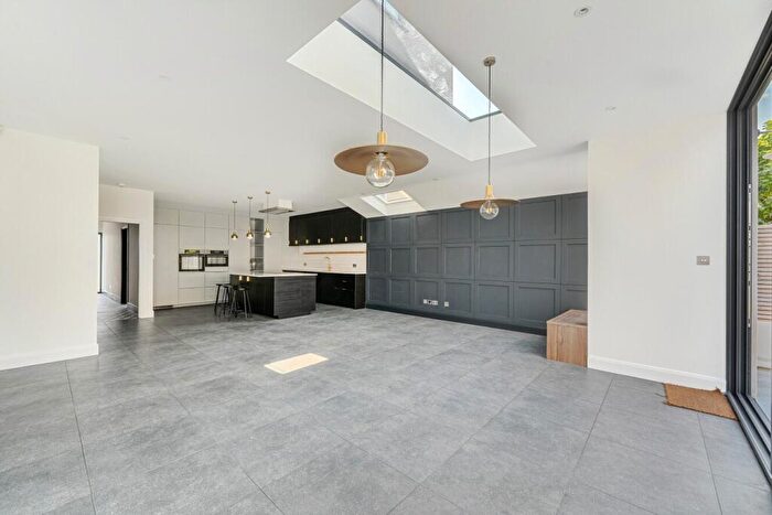 5 Bedroom Terraced House For Sale In Chudleigh Road, Brockley, London, SE4