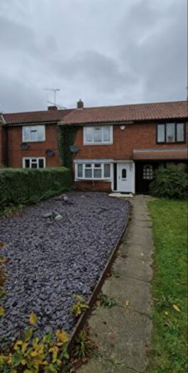 2 Bedroom End Of Terrace House To Rent In Deepdene, Basildon, Essex, SS16