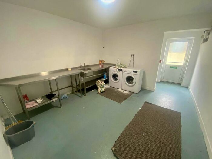 1 Bedroom Flat To Rent In Off Hawthorne Avenue, Uplands, Swansea, SA2