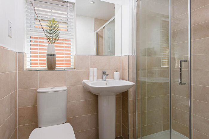 3 Bedroom End Of Terrace House For Sale In Bourne Road, Corby Glen, Lincolnshire, NG33