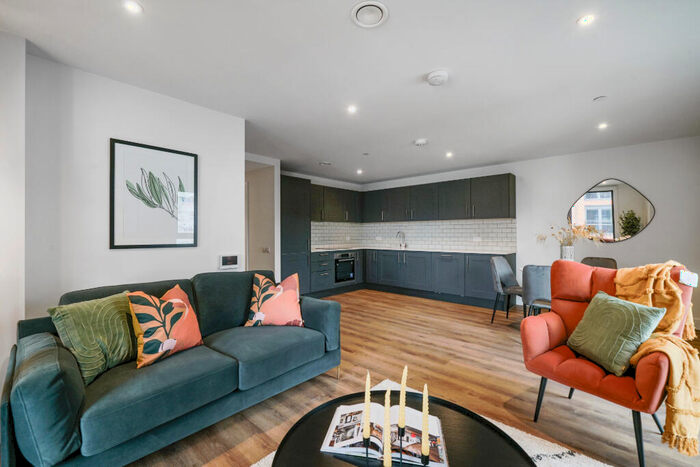 2 Bedroom Apartment To Rent In Hornby House, SL6