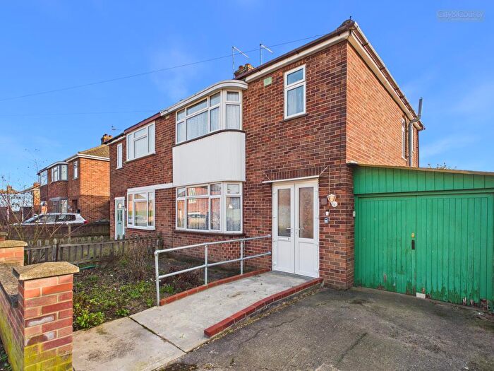 3 Bedroom Semi-Detached House For Sale In Poulter Avenue, Peterborough, PE2