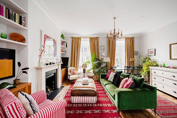 3 Bedroom Flat To Rent In Bonchurch Road, North Kensington, W10