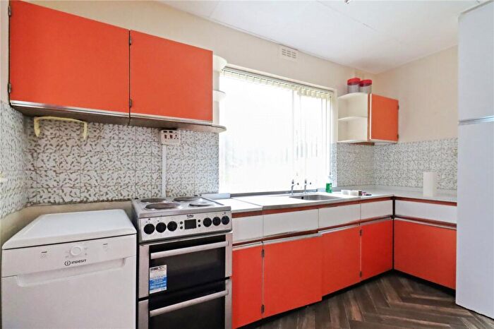 2 Bedroom Bungalow For Sale In Marlborough Avenue, Swalwell, Gateshead, NE16