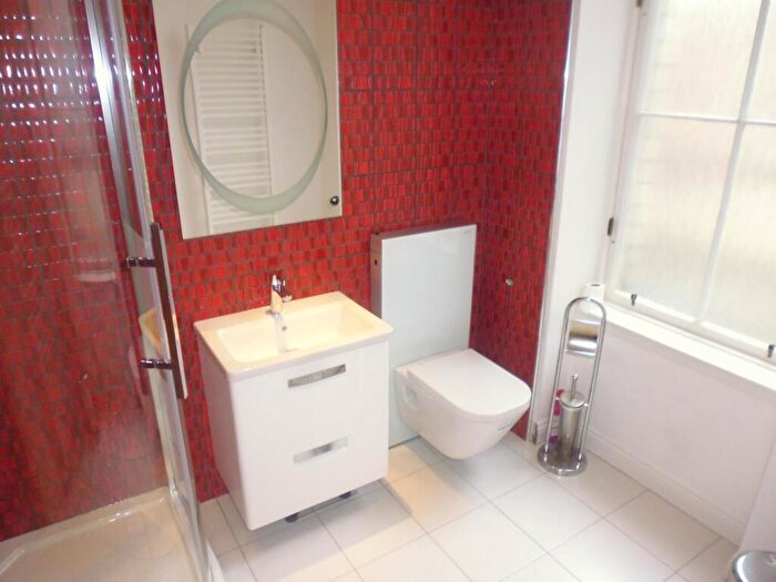 3 Bedroom Flat To Rent In Miller Street, Glasgow, G1