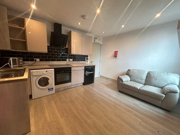 1 Bedroom Property To Rent In Mary Vale Road, Birmingham, B30