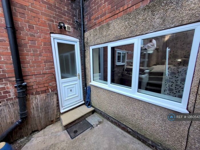 1 Bedroom Flat To Rent In Doncaster Road, Rotherham, S65