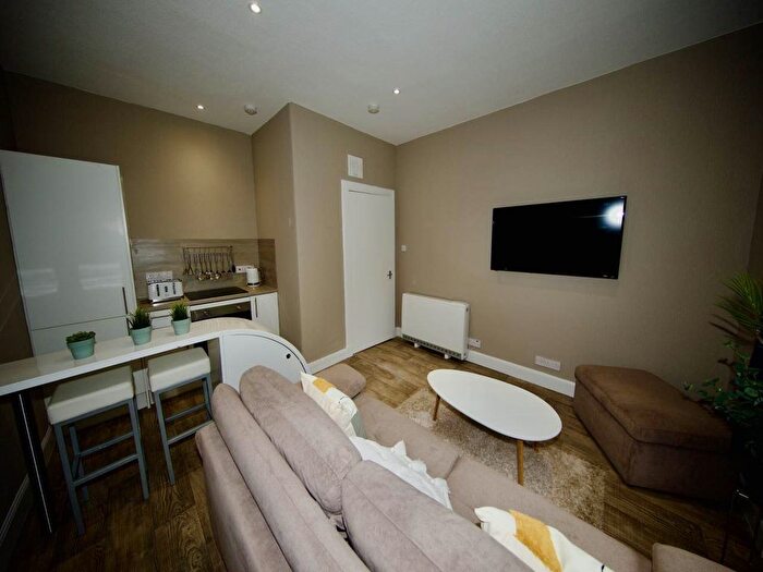 1 Bedroom Flat To Rent In Sandeman Street, Dundee, DD3
