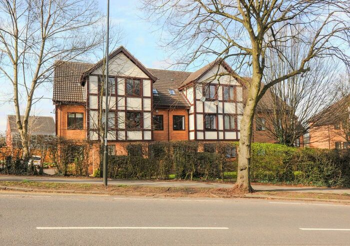 1 Bedroom Flat To Rent In Lindisfarne Court, Chesterfield S40