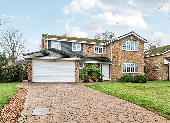 4 Bedroom Detached House For Sale In Cliveden Mead, Maidenhead, SL6