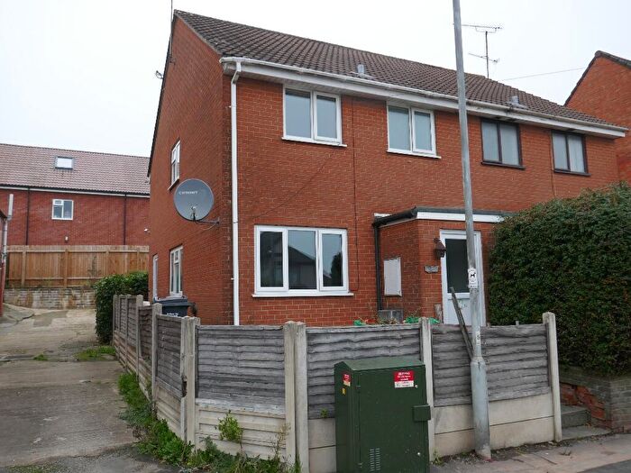3 Bedroom Semi Detached House To Rent In Lyde Road, Yeovil, BA21