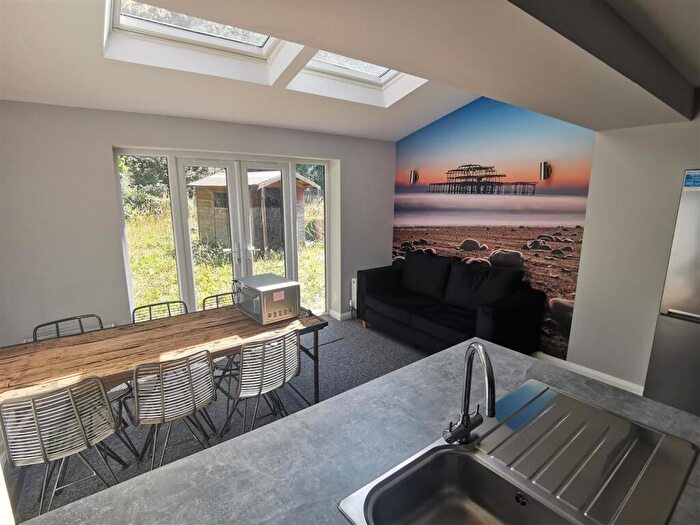 1 Bedroom Semi-Detached House To Rent In Ringmer Road, Brighton, BN1