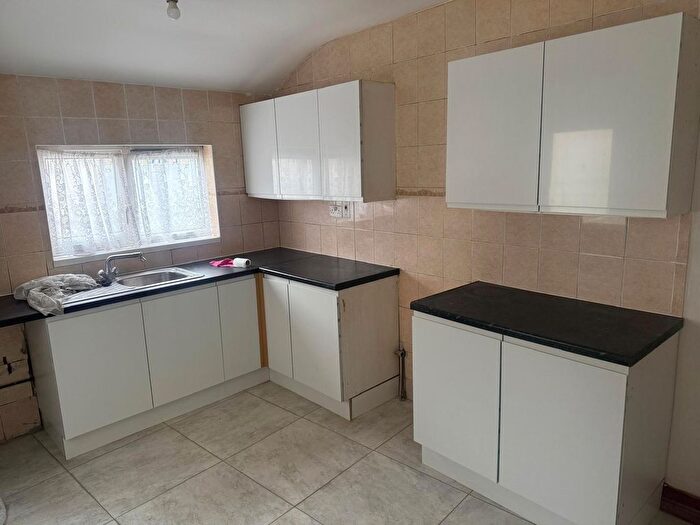 5 Bedroom Terraced House To Rent In Mayville Road, London, E11