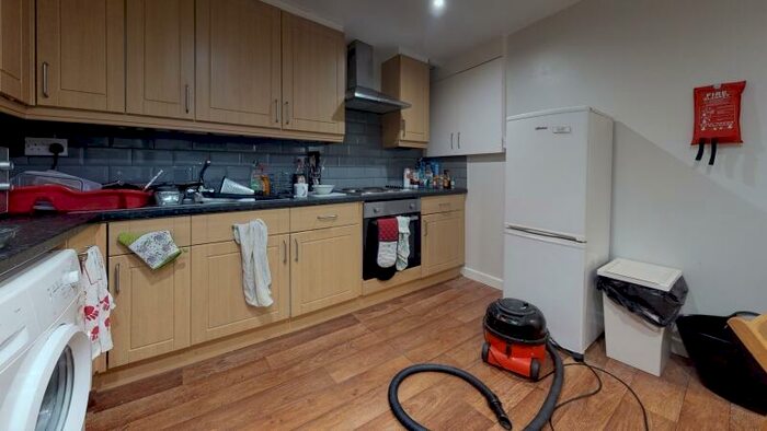 5 Bedroom Terraced House To Rent In Woodhouse Street, Woodhouse, Leeds, LS6