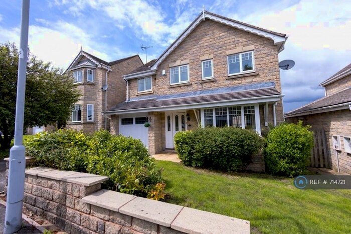 5 Bedroom Detached House To Rent In Blackberry Way, Bradford, BD14
