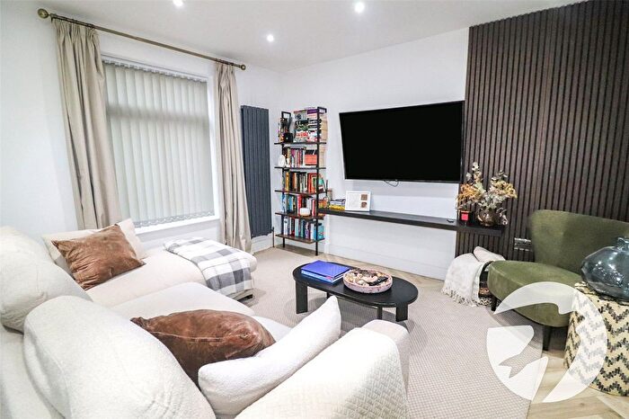 4 Bedroom Terraced House For Sale In Compton Place, Erith, DA8