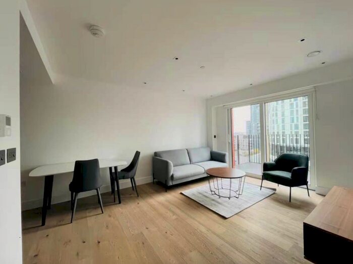 1 Bedroom Flat To Rent In Exchange Gardens, London, SW8